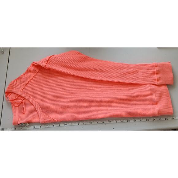 We The Free Oversized Thermal Waffle Knit Sweatshirt Womens MD Boho Cozy Lounge - Picture 9 of 10